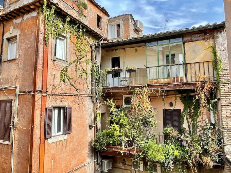 Lovely Apartment In Via Della Scala, Trastevere روما المظهر الخارجي الصورة